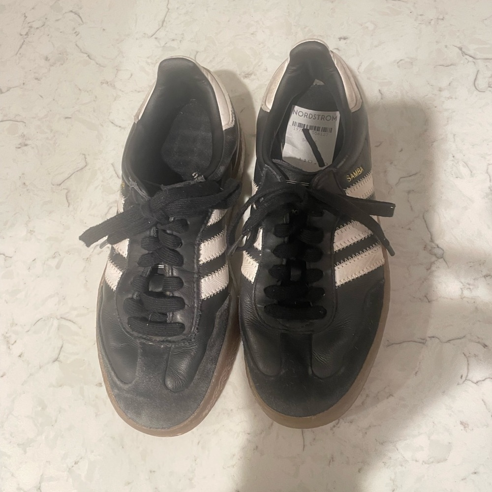 Adidas Black and White Woman’s Sneakers
